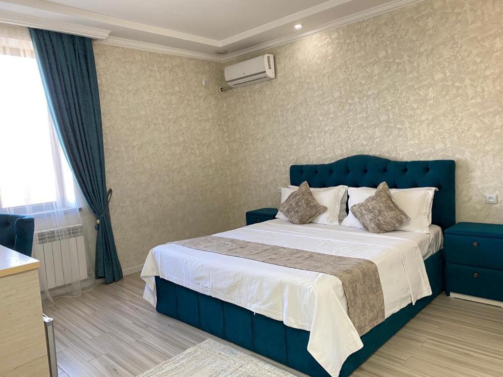 Comfort Hotel Turkistan Buitenkant foto