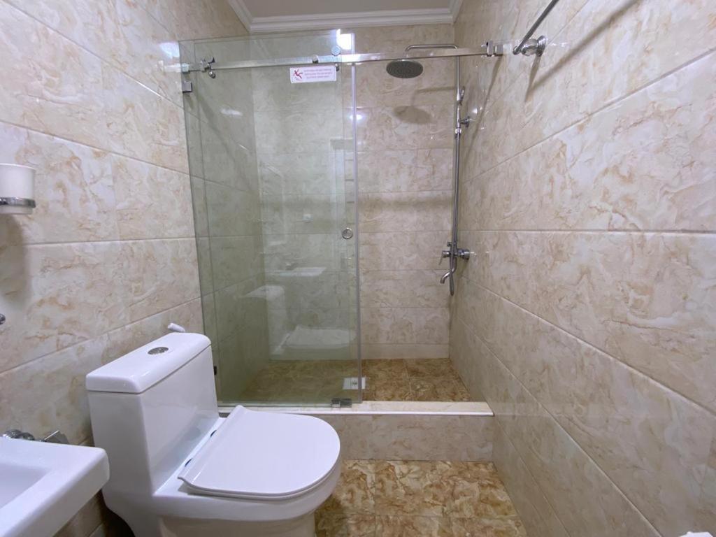 Comfort Hotel Turkistan Buitenkant foto